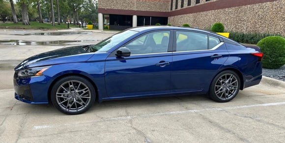 2024-Nissan-Altima-carpro-review