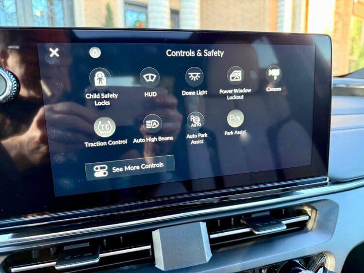 2024-acura-xdx-controls-and-safety-screen-carpro