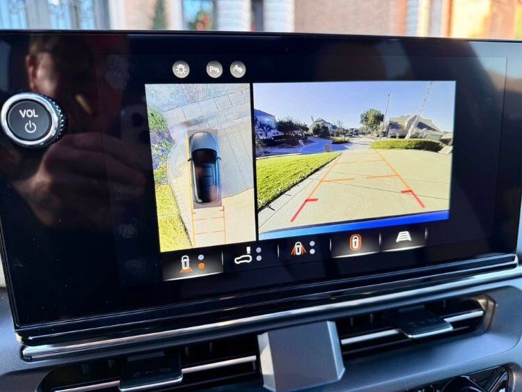 2024-acura-xdx-rearview-monitor-carpro