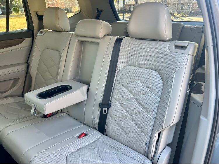 2024-atlas-se-2nd-row