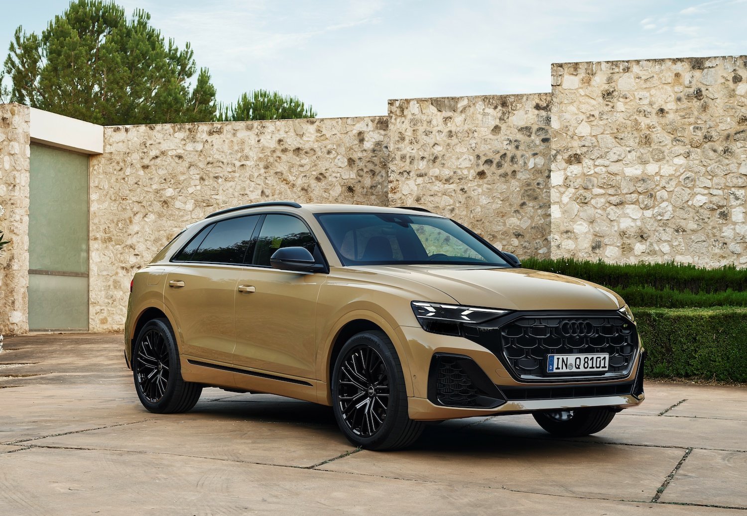 2024-audi-q8-55-credit-audi