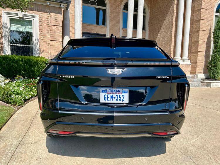 2024-cadillac-lyriq-tail-end-carpro.jpg
