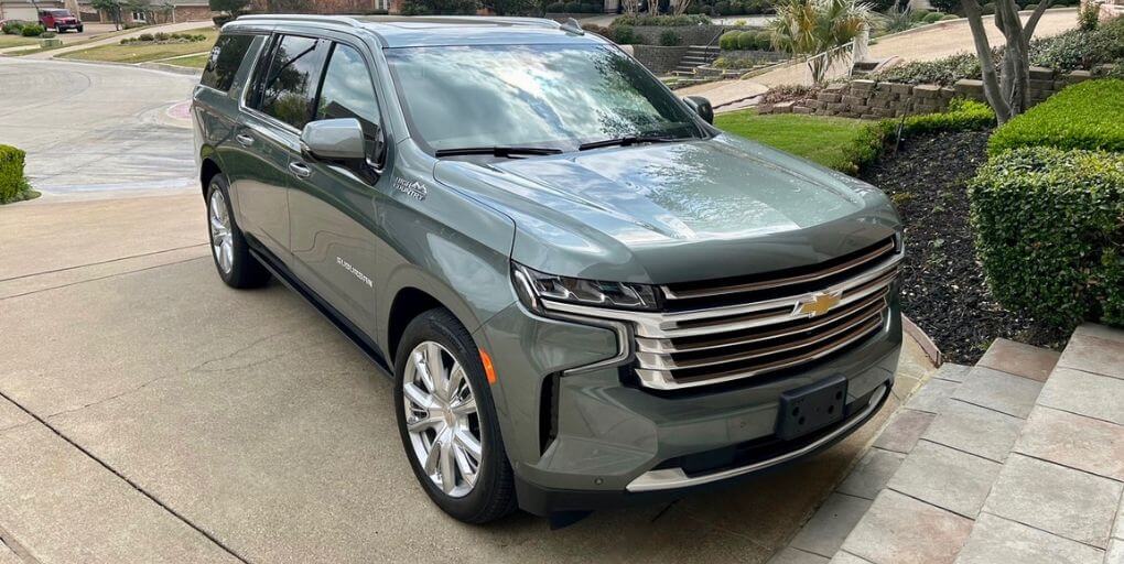 2024-chevy-suburban-high-country-tail-end-carpro.-hero- (1)