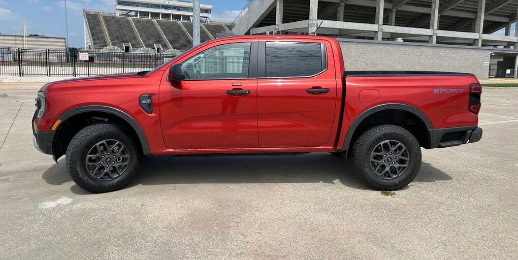 2024 Ford Ranger SuperCrew XLT. Photo: CarPro.