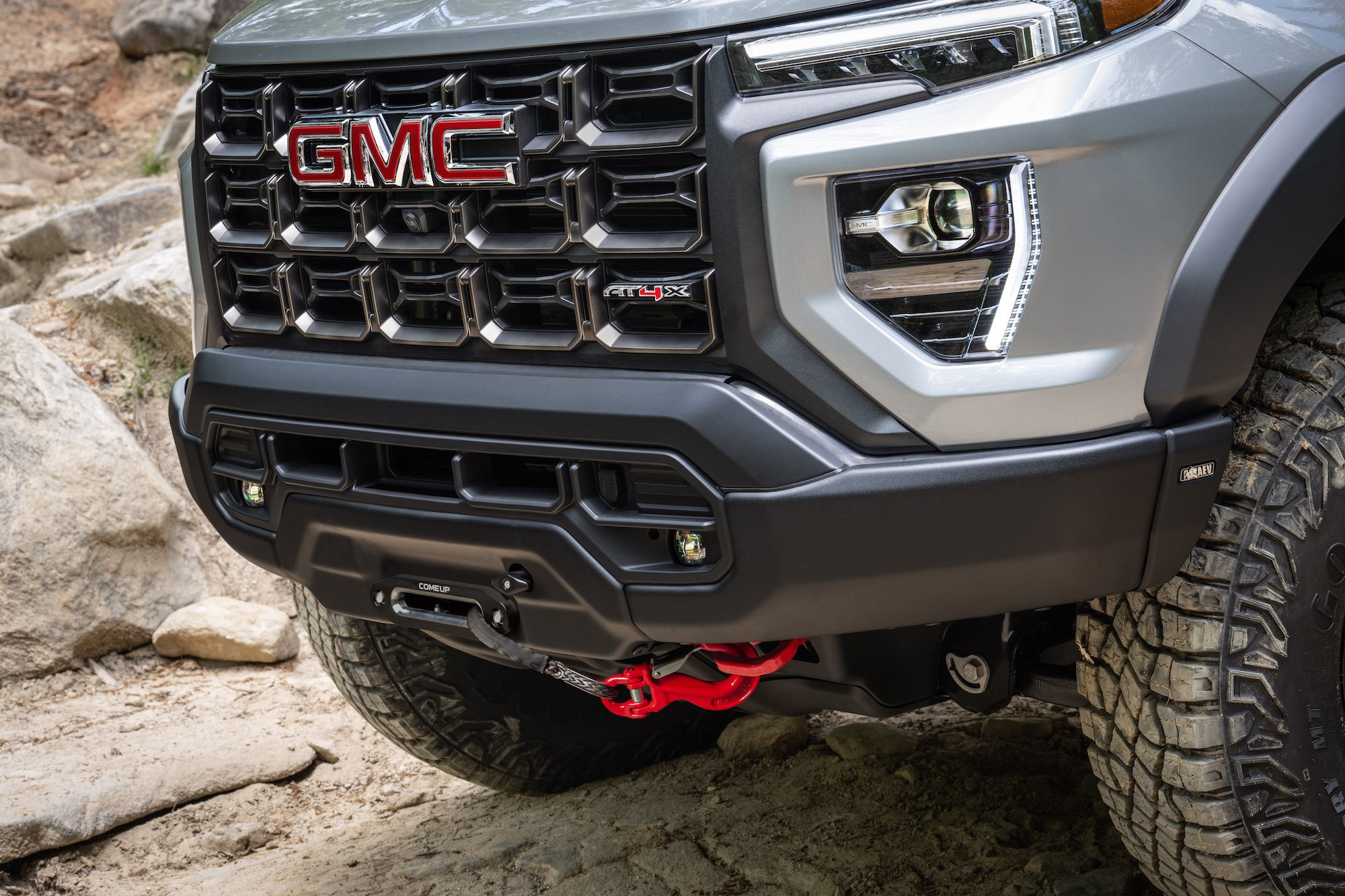2024-gmc-canyon-at4x-aev-grille-credit-gmc.j