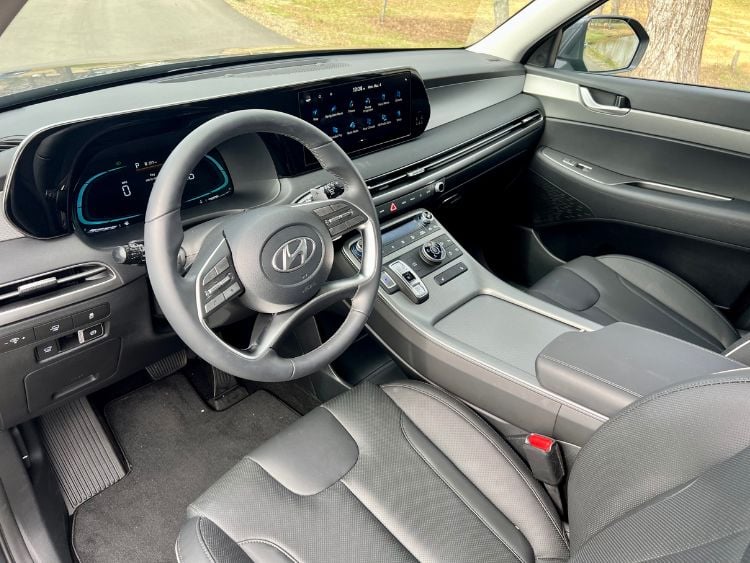 2024-hyundai=palisade-xrt--front-row-2-carpro..jpg.