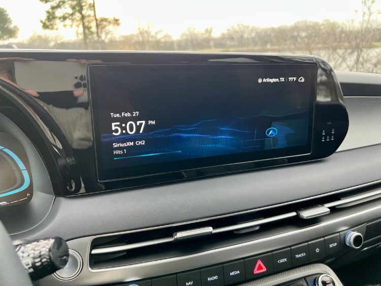 2024-hyundai=palisade-xrt--touchscreen-carpro..jpg.