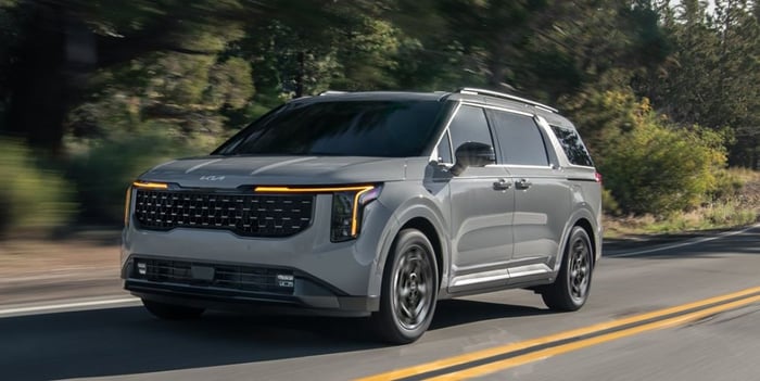 Kia Introduces 2025 Kia Carnival MPV