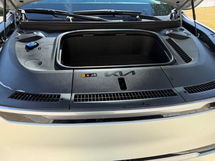 2024-kia-ev9-land-frunk-carpro.