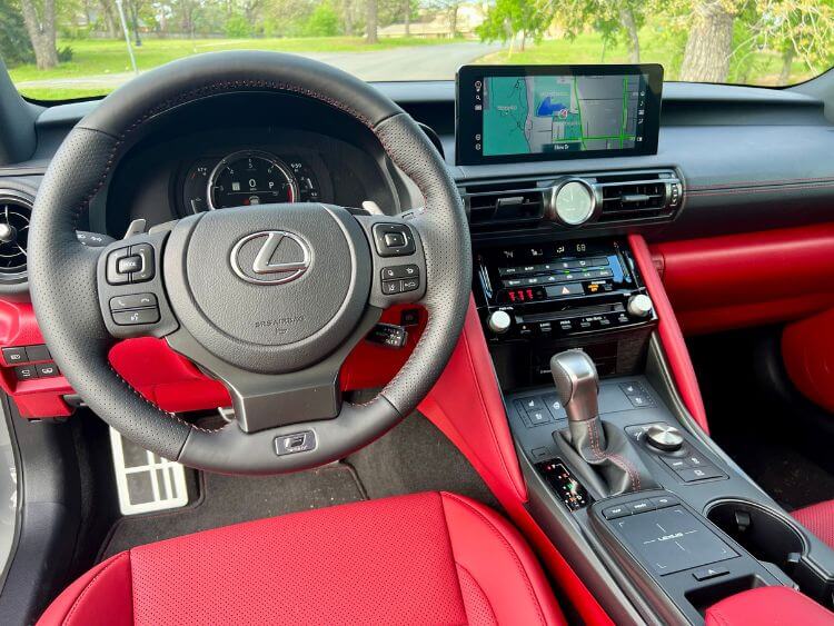 2024-lexus-is-500-fsport-steering-wheel-amy (1)