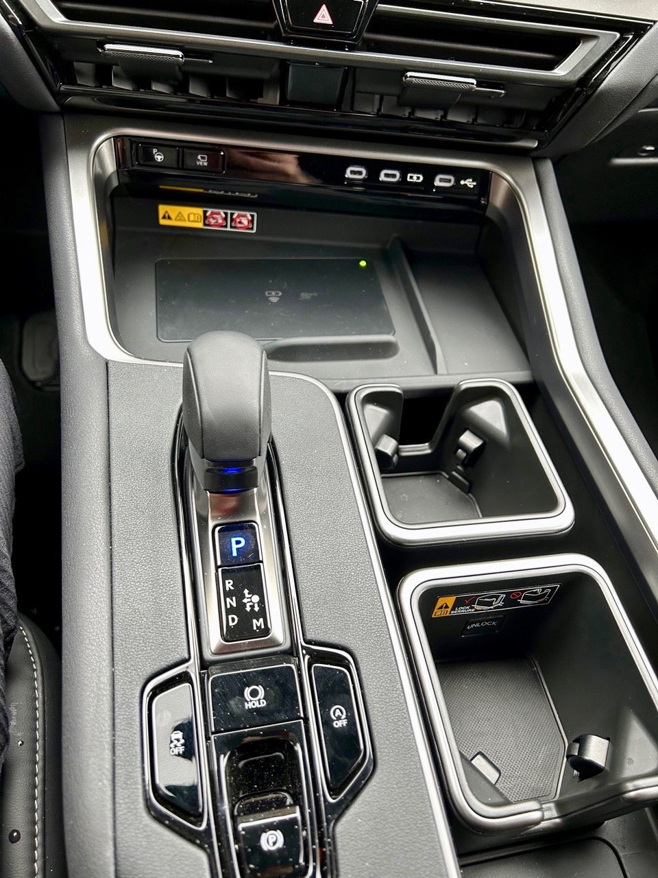 2024-lexus-tx-console-carpro