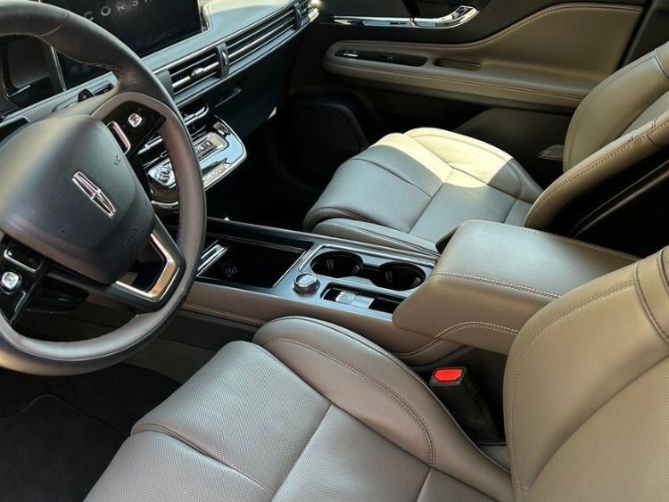 2024-lincoln-corsair-interior-7-carpro