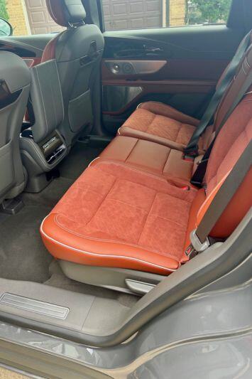 2024-lincoln-nautilus-black-label-vertical-2nd-row