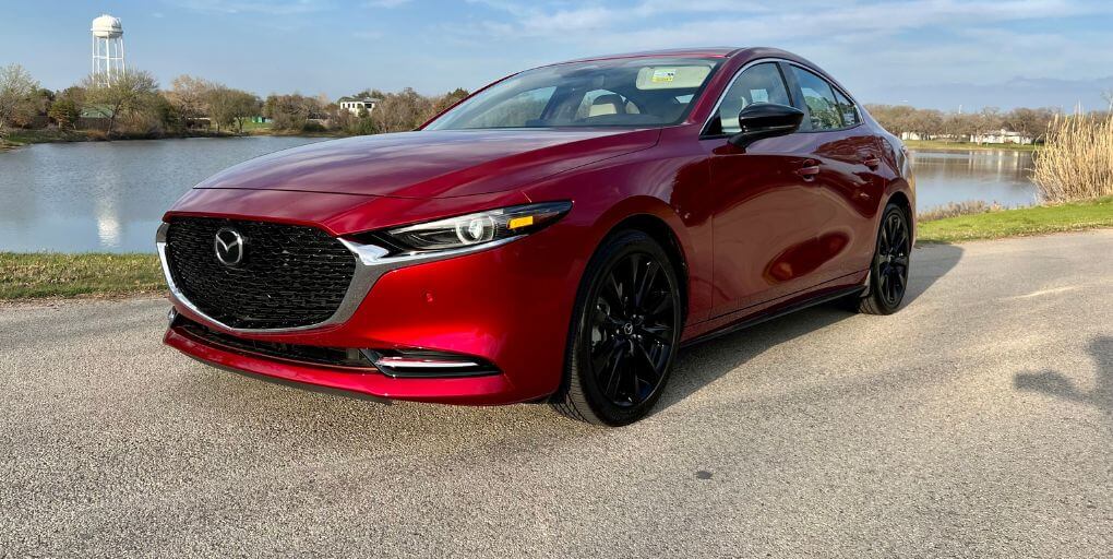 2024 Mazda3 Premium Plus. Photo: CarPro.