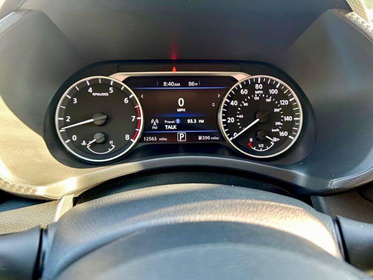 2024-nissan-sentra-sr-driver-displayjpg (1)