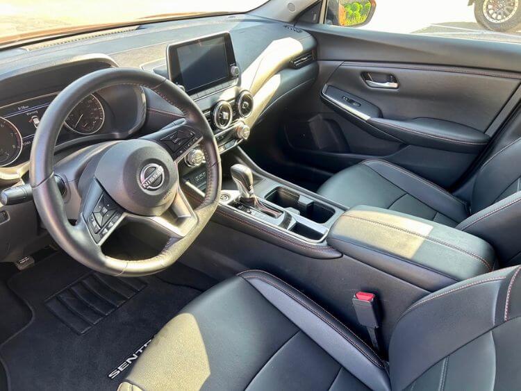 2024-nissan-sentra-sr-interior-2 (1)