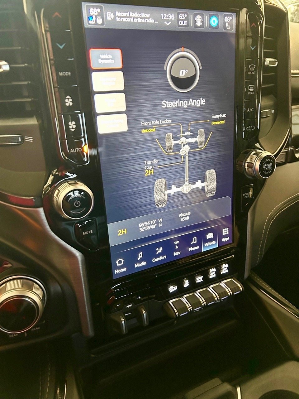 2024-ram-power-wagon-multimedia-carpro (1)