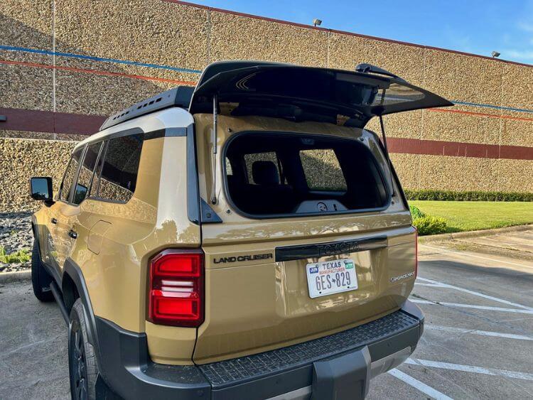 2024-toyota-land-cruiser-rear-window-carpro