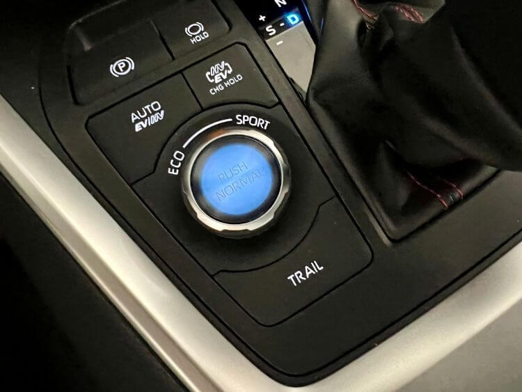 2024-toyota-rav4-xse-drive-mode-blue-carpro