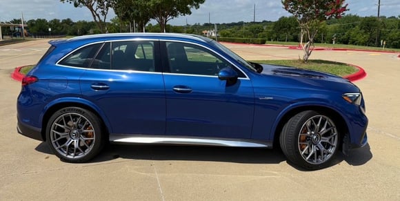 2025 Mercedes AMG GLC 63-carpro