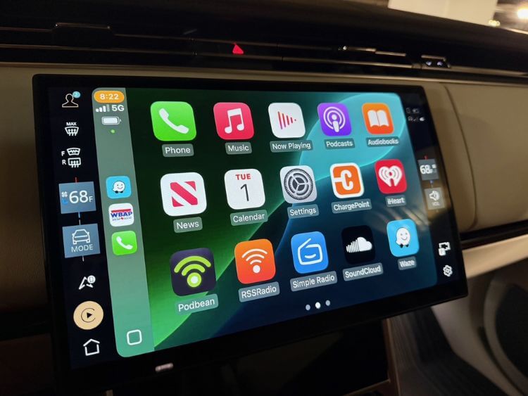 2025 Range Rover Autobiography-carplay