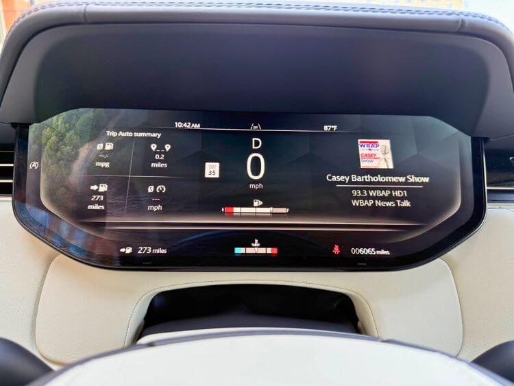 2025 Range Rover Autobiography-digital-display-1