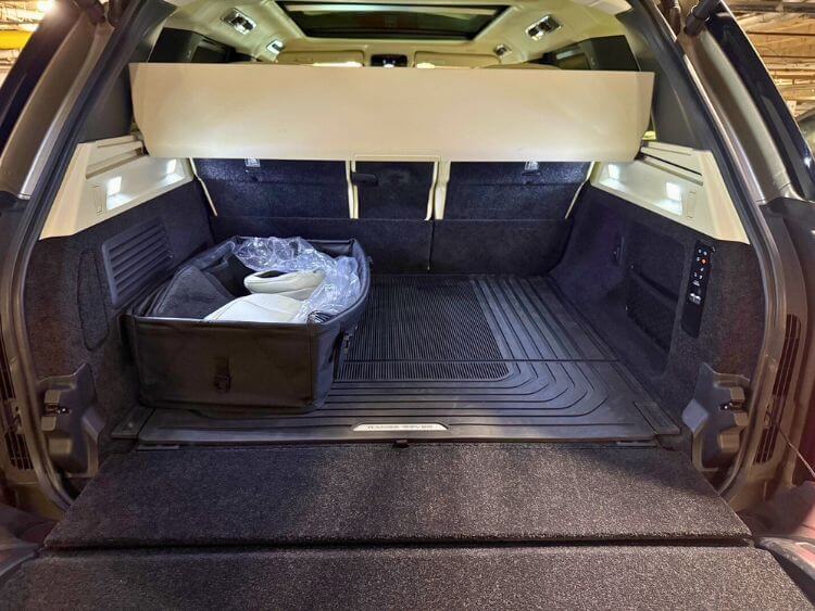2025 Range Rover Autobiography-feature-cargo-area