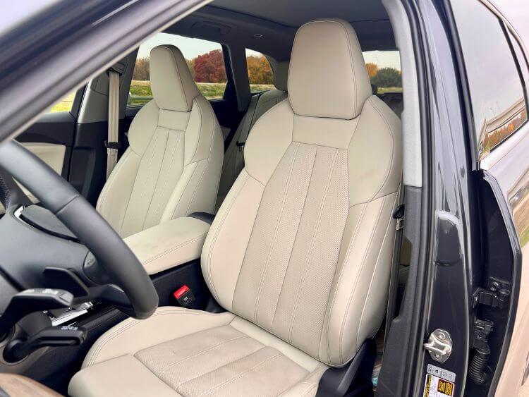 2025-Audi-Q5-Prestige-seats-2-.jpg