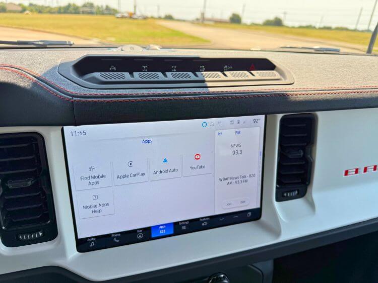 2025-Ford-Bronco-Stroppe-apps-apple-android-1-carpro