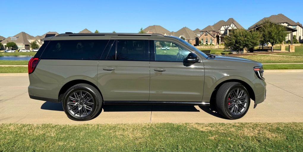 2025 Ford Expedition Platinum Max in Wild Green. Credit: CarPro.