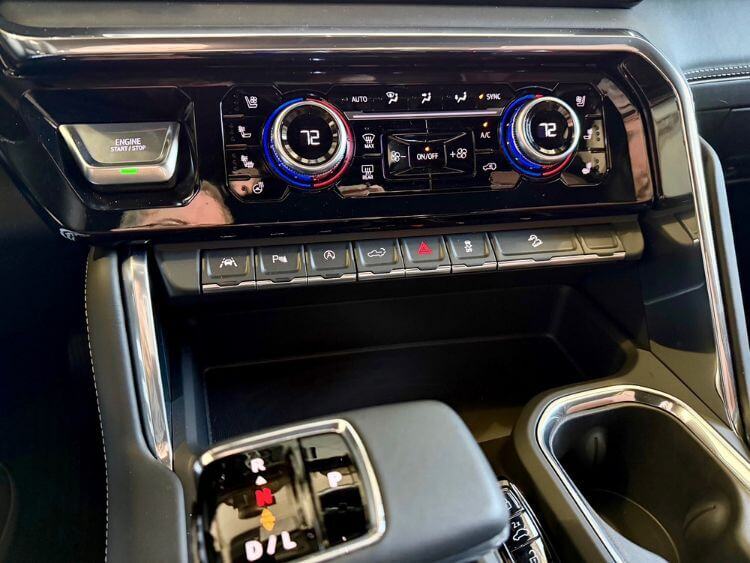 2025-GMC-sierra-1500-interior-ac-controls-center-stack.jpg