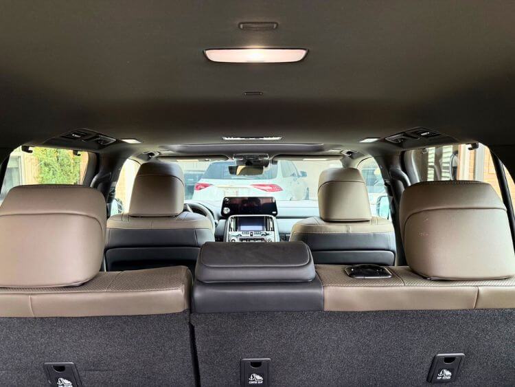 2025-Lexus LX700h-interior2-carpro