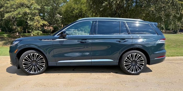 2025 Lincoln Aviator Black Label Review
