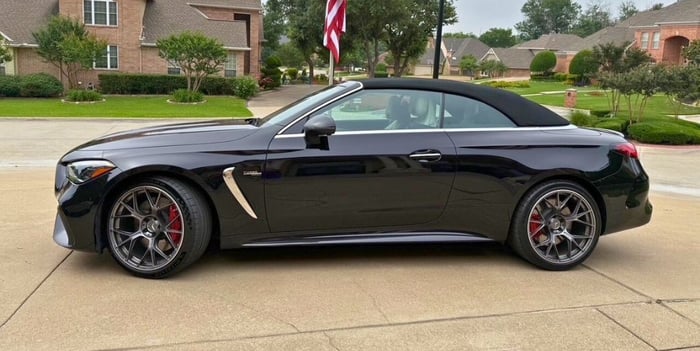 2025 Mercedes-Benz AMG CLE 53 Cabriolet Review