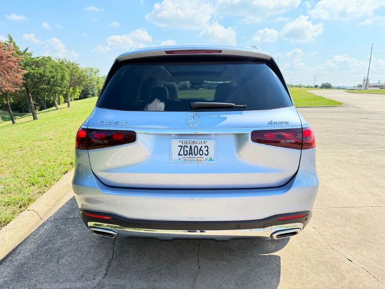 2025-Mercedes-Benz-GLS-580 -exterior04-carpro