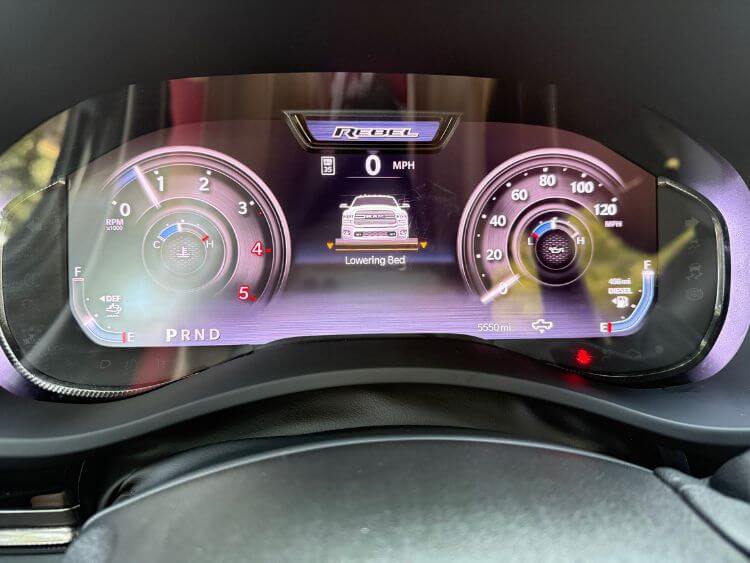 2025-Ram-2500-Limited-Longhorn-digital-display-3-carpro.jpg