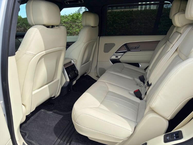 2025-Range-Rover-SE-long-wheelbase-2nd-row-2carpro-jpg