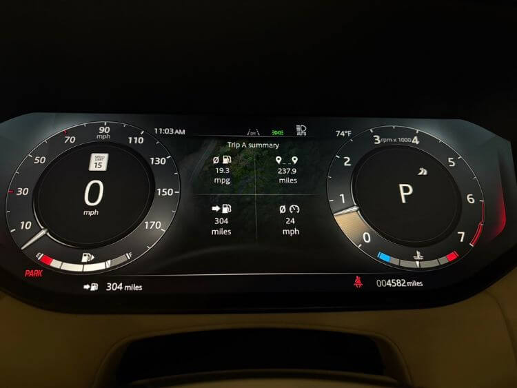 2025-Range-Rover-SE-long-wheelbase-digital-driving-display-2-carpro-jpg