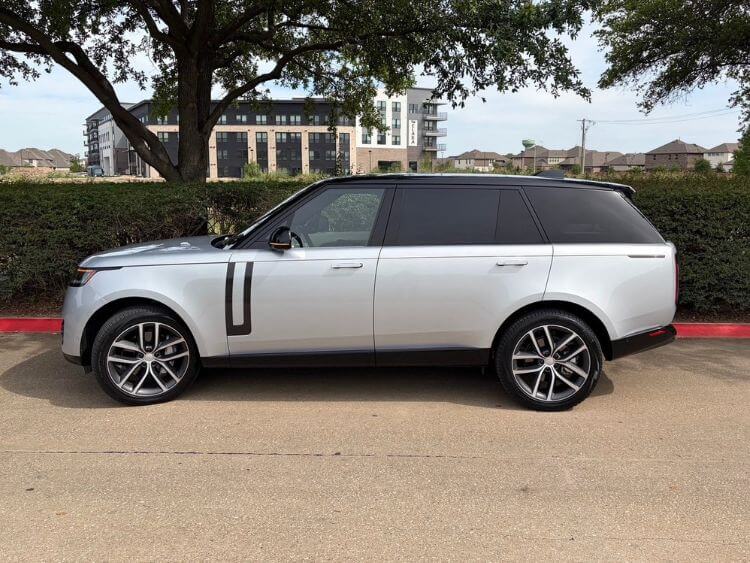 2025-Range-Rover-SE-long-wheelbase-exterior-profile-4-carpro-jpg
