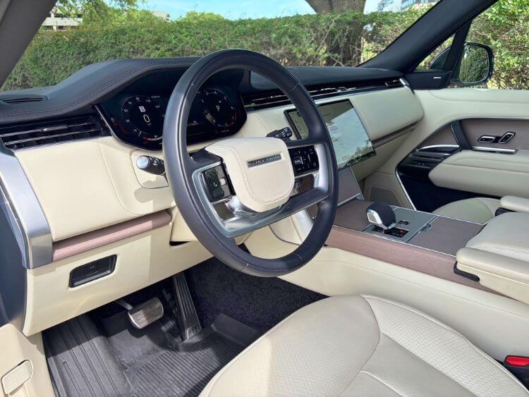 2025-Range-Rover-SE-long-wheelbase-steering-wheel-carpro-jpg