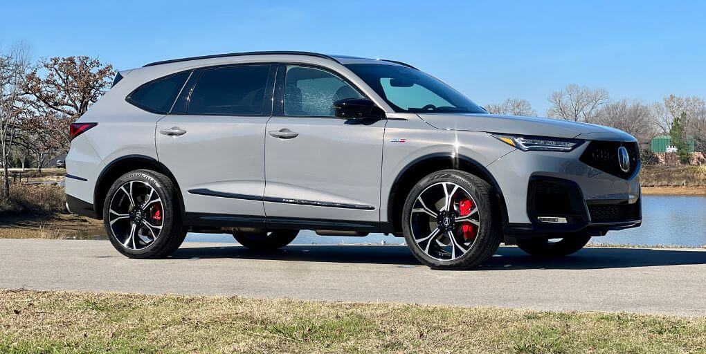 2025 Acura MDX Type S w/Advance in Urban Gray Pearl. Photo: CarPro.
