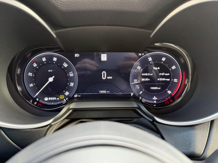 2025-alfa-romeo-stelveio-veloce-24-carpro.