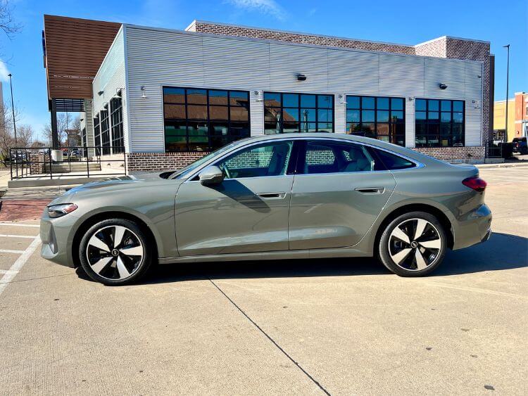 2025-audi-a5-prestige-profile-2-carpro.