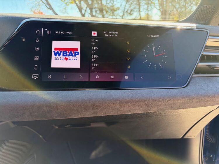 2025-audi-s5-edition-one-passnger-screen-2--carpro