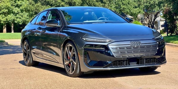 2025-audi-s6-sportback-hero-carpro (1)