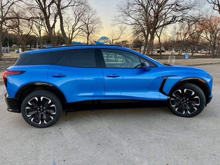 2025-chevrolet-blazer-ev-profile--carpro