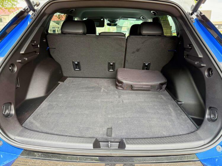 2025-chevrolet-equinox-LT-cargo