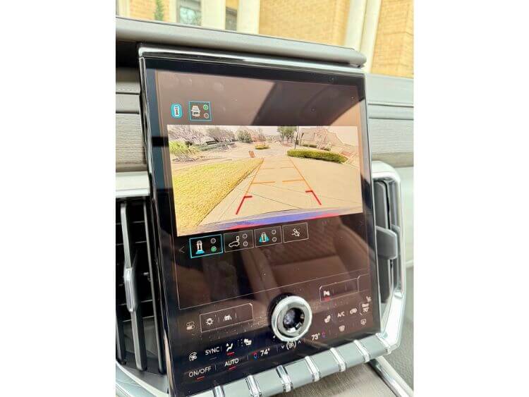 2025-gMc-acadia-denali-cargp-rearview-carpro