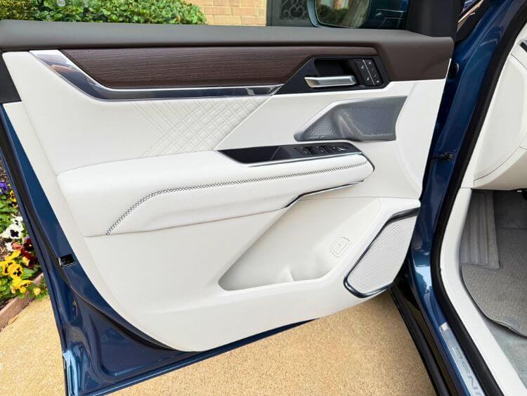 2025-gMc-acadia-door-panel-carpro