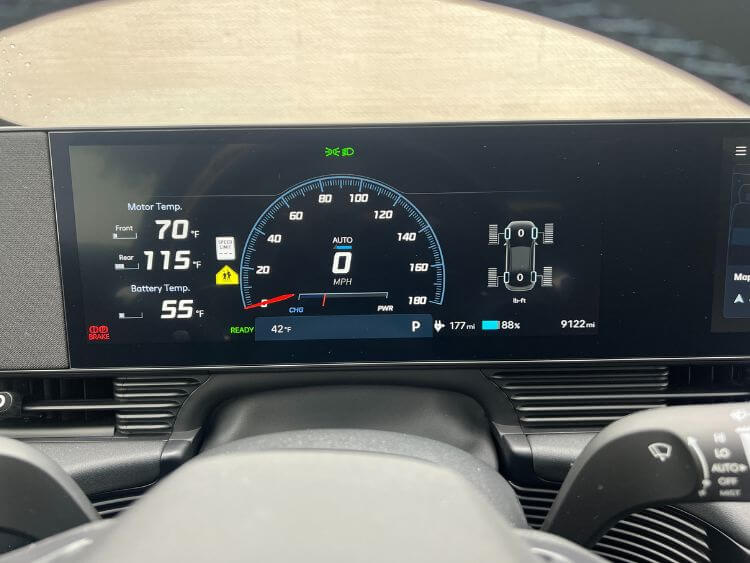 2025-hyundai-ioniq-5-N-digital-display